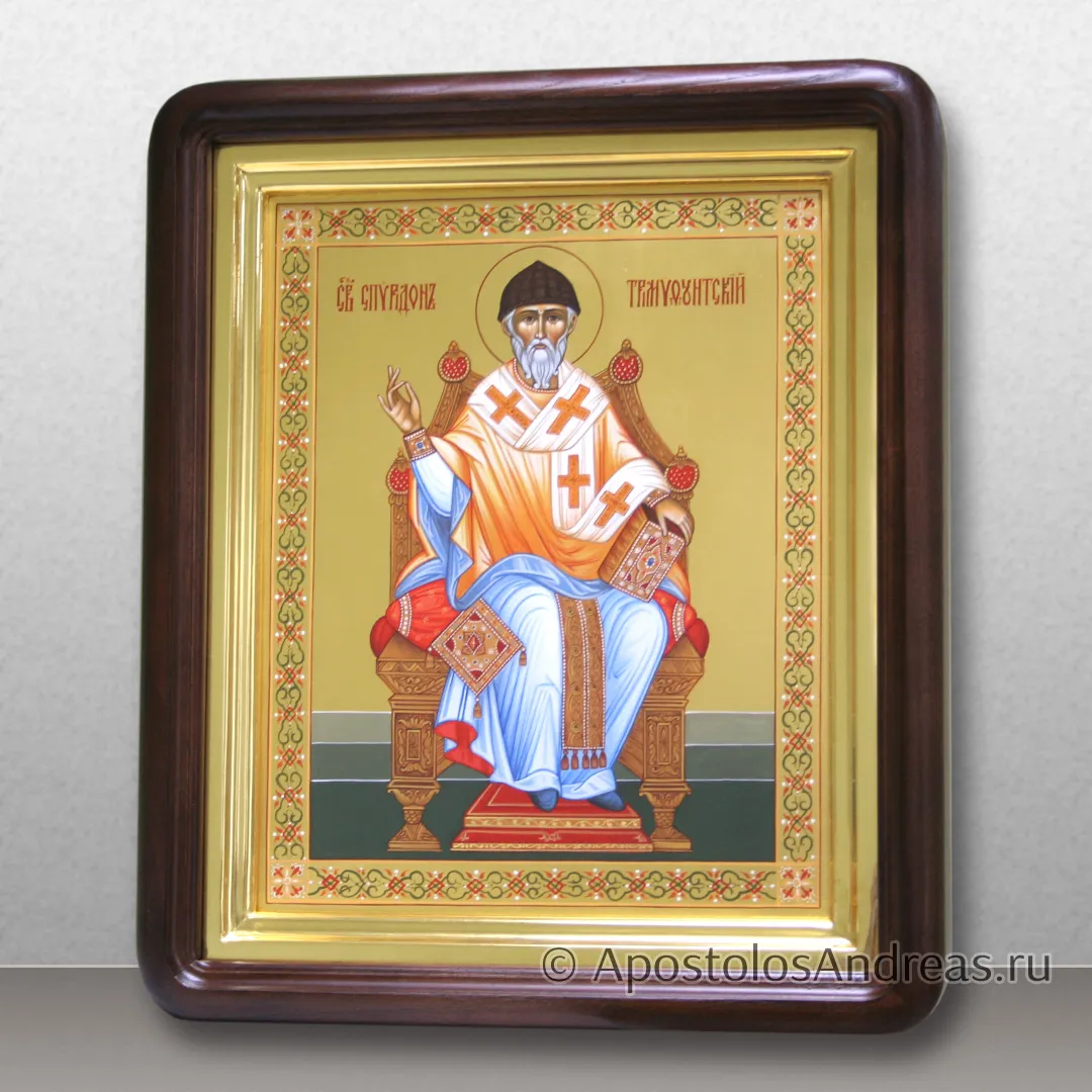 Икона Спиридон Тримифунтский на троне (в киоте), в киоте - 31х37, 2025 — образец № 45