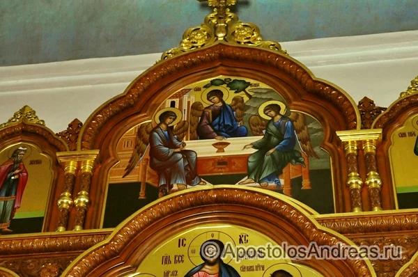 Храм во имя Святой Троицы в Новозыбкове, фотография 4 из 50